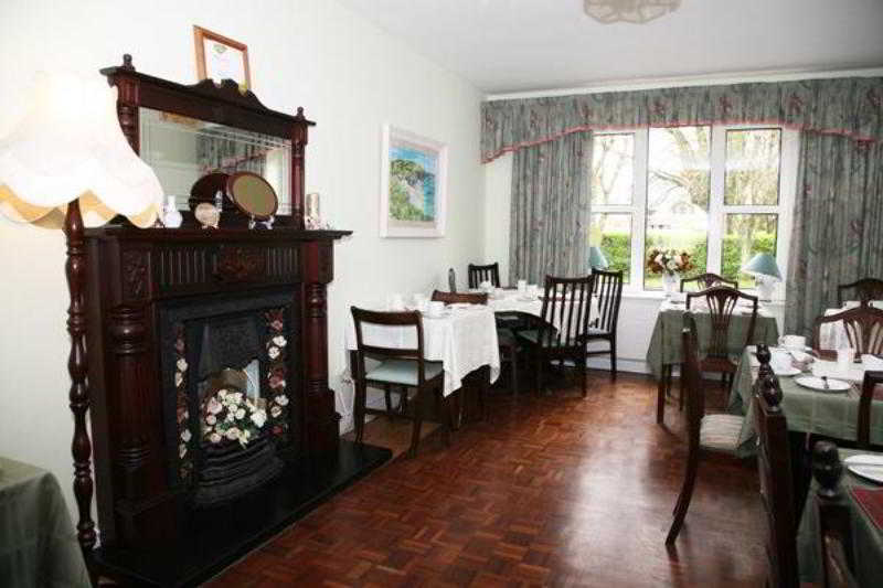 Macliam Lodge Guesthouse 크로나킬티 외부 사진