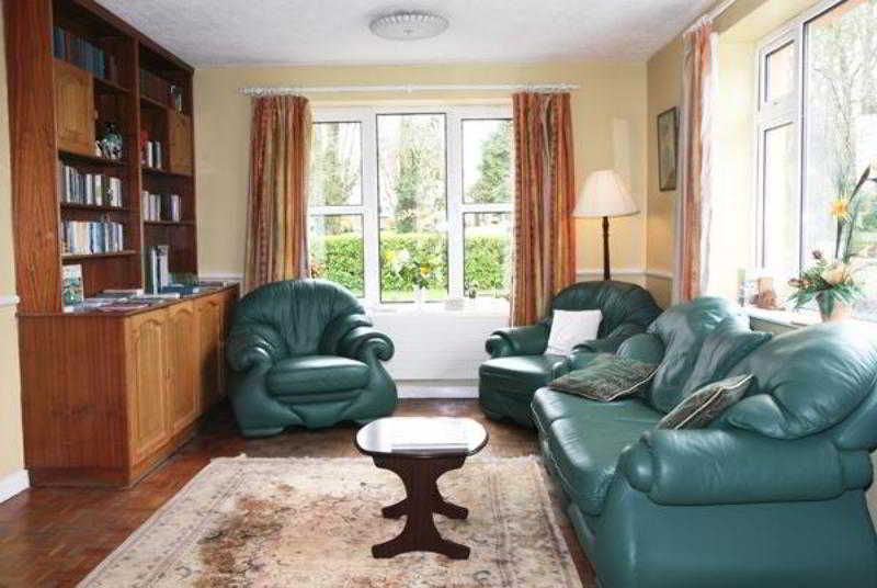 Macliam Lodge Guesthouse 크로나킬티 외부 사진